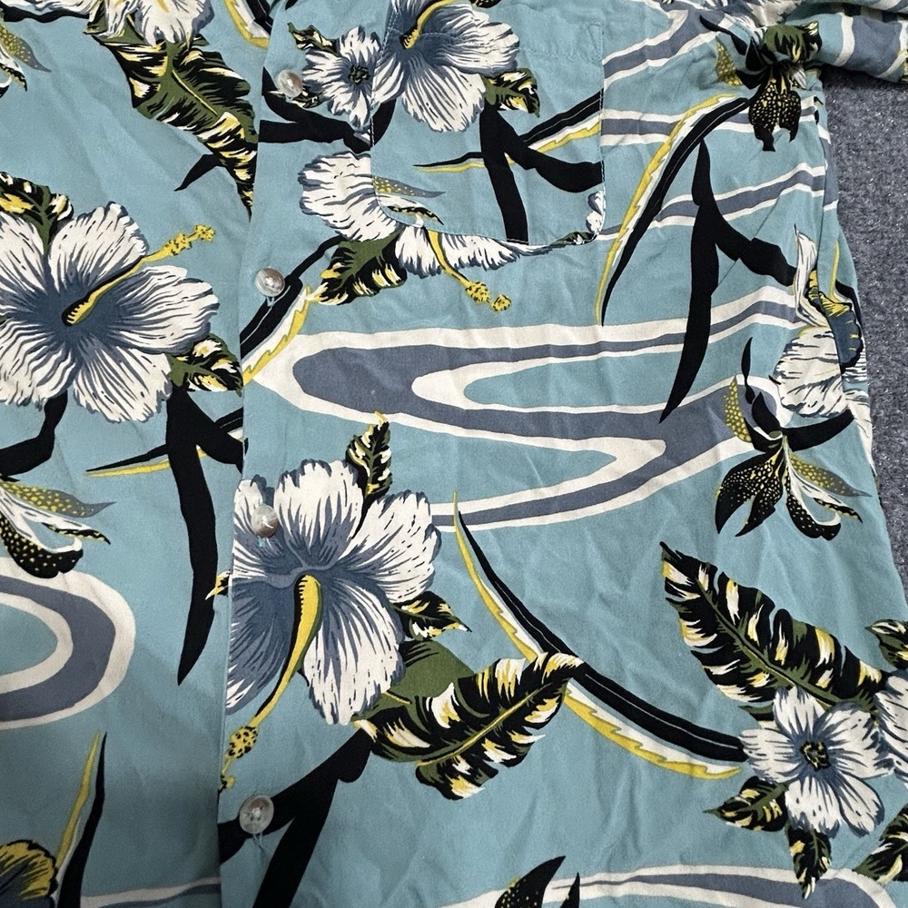 Urban Outfitters‎ small  Mens Green Floral Hawaiian Shirt Short Sleeve Button Up